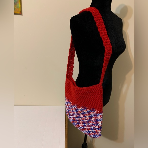 Shoulder Bag Handmade Crocheted - Picture 3 of 14